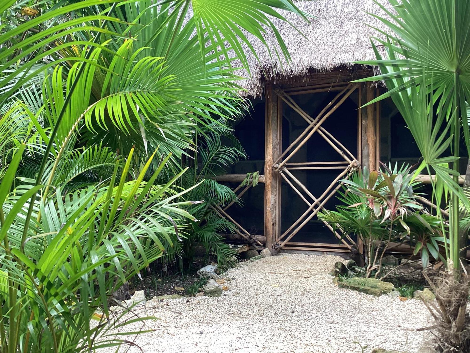 Yaxchen Tulum Cabanas & Cenote ภายนอก รูปภาพ
